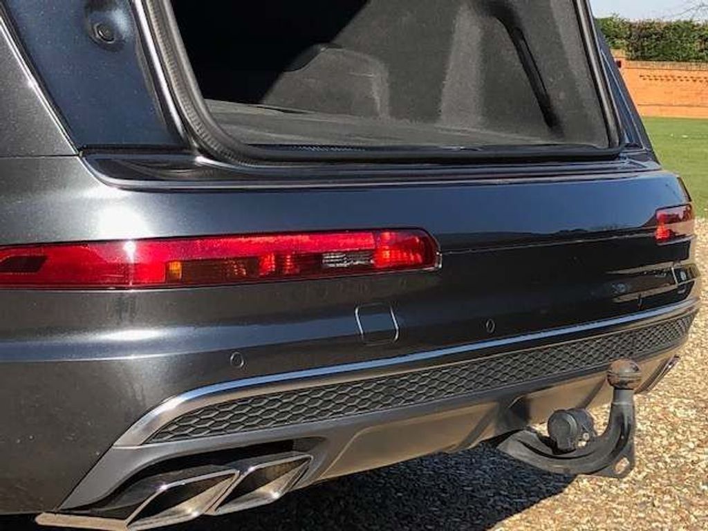 Audi SQ7 4.0 TDI V8 Tiptronic quattro 1 OWNER PAN ROOF TRAILER PACK