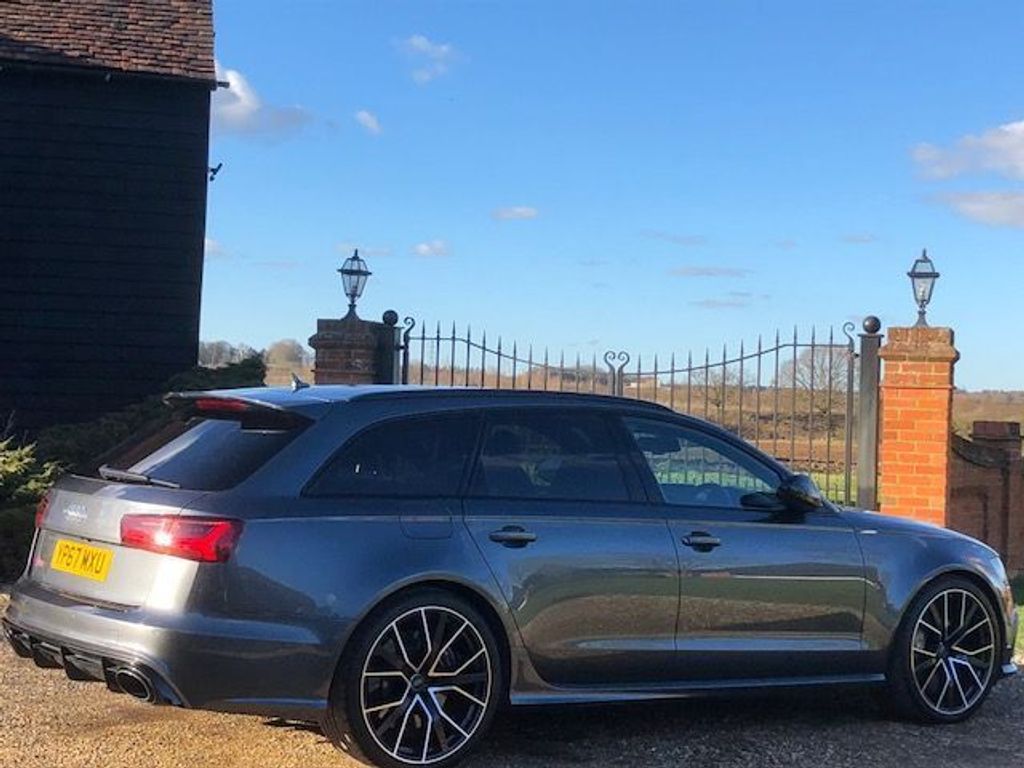 Audi RS6 Avant 4.0 TFSI Performance Avant Tiptronic quattro COST NEW �116,000 CERAMICS B&O
