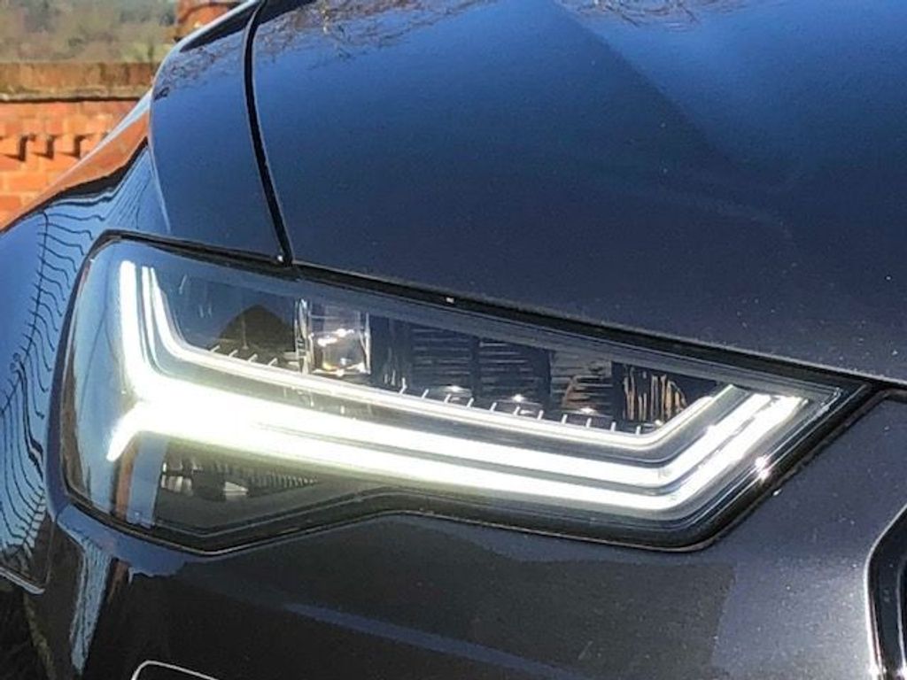 Audi RS6 Avant 4.0 TFSI Performance Avant Tiptronic quattro COST NEW �116,000 CERAMICS B&O