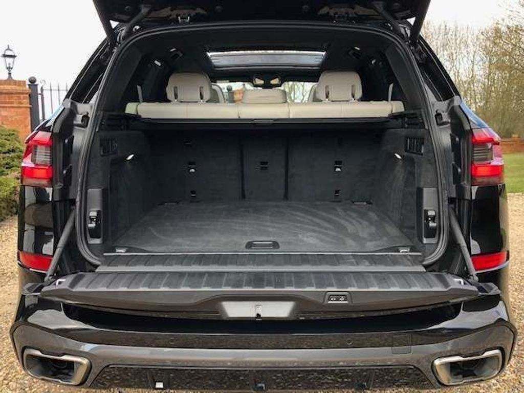 BMW X5 3.0 M50d Auto xDrive MEGA BIG SPEC COST NEW 84,000