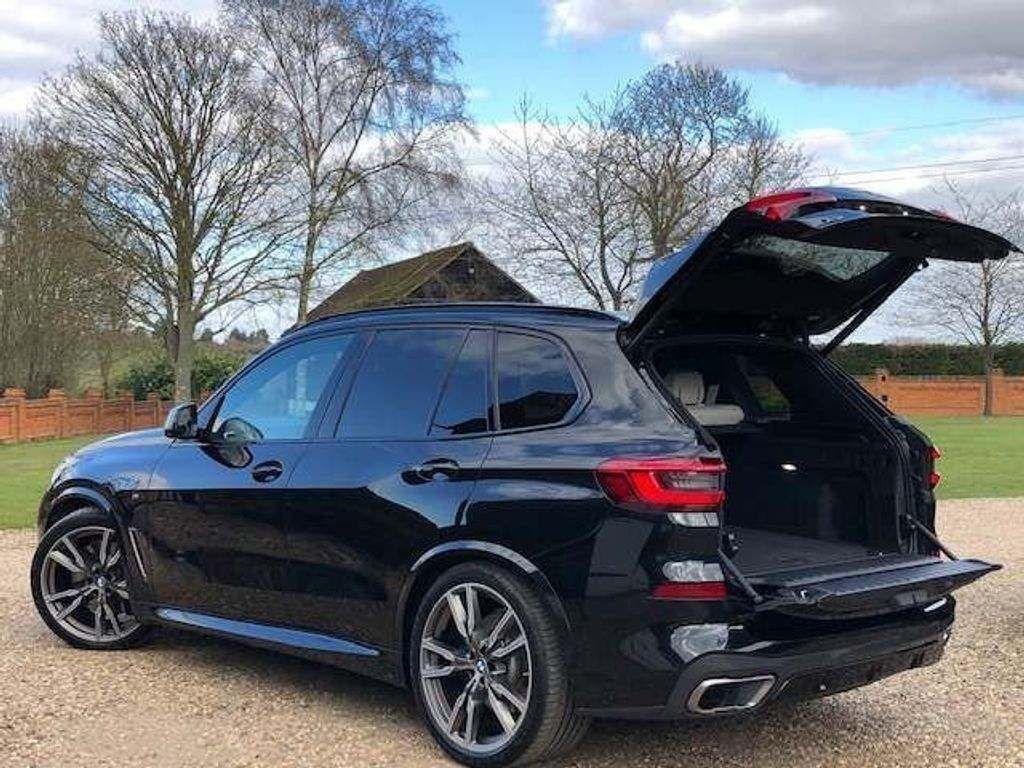BMW X5 3.0 M50d Auto xDrive MEGA BIG SPEC COST NEW 84,000