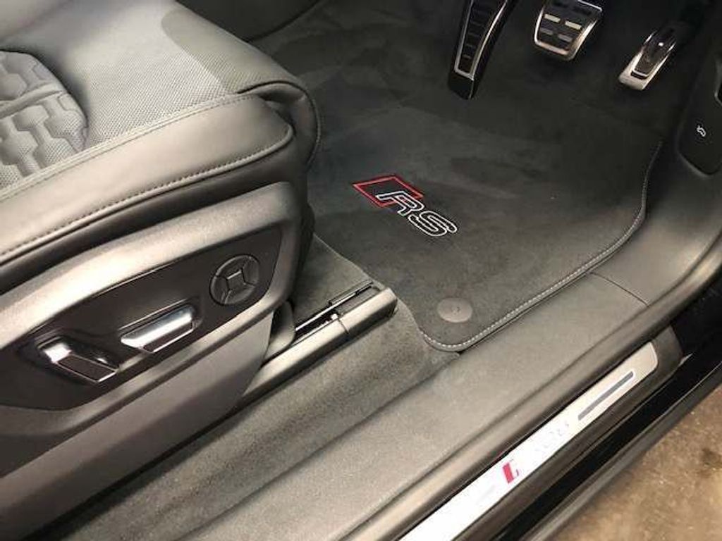 Audi RSQ8 4.0 TFSI V8 Carbon Black Tiptronic quattro MEGA SPEC...PAN ROOF CARBON PK
