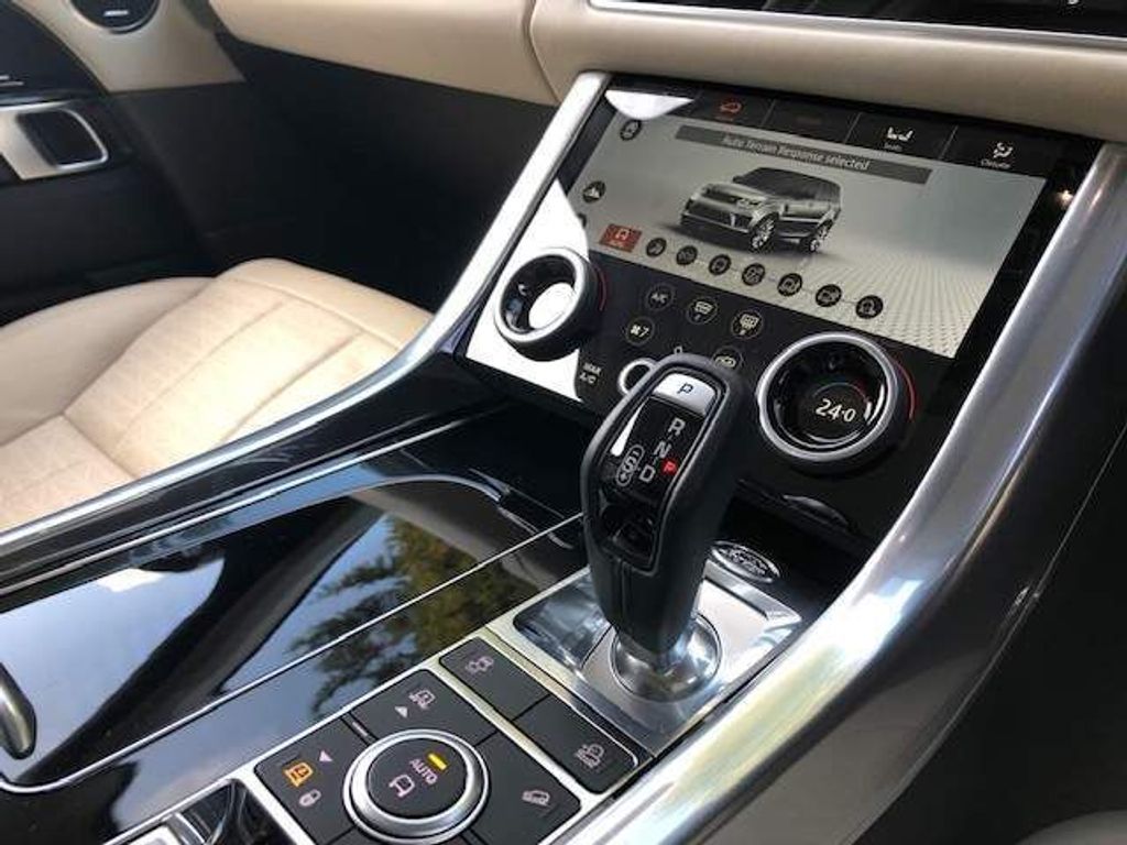 Land Rover Range Rover Sport 4.4 SD V8 Autobiography Dynamic Auto 4WD MEGA SPEC HEADS-UP NEW 104,000