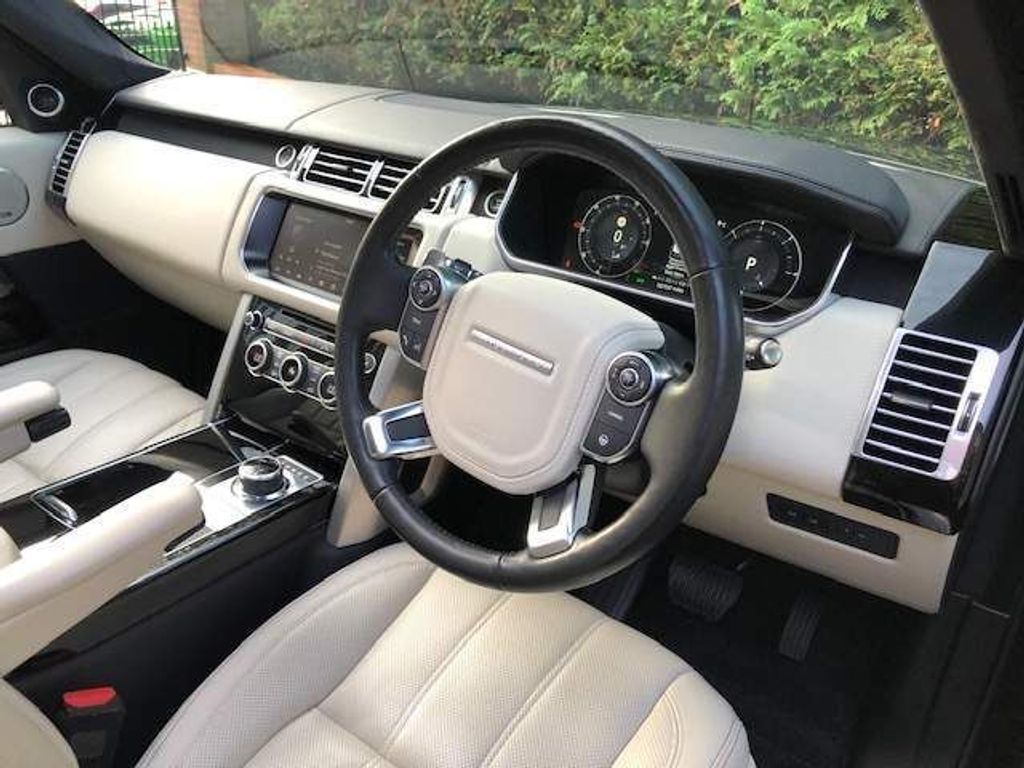 Land Rover Range Rover 4.4 SD V8 Autobiography Auto 4WD