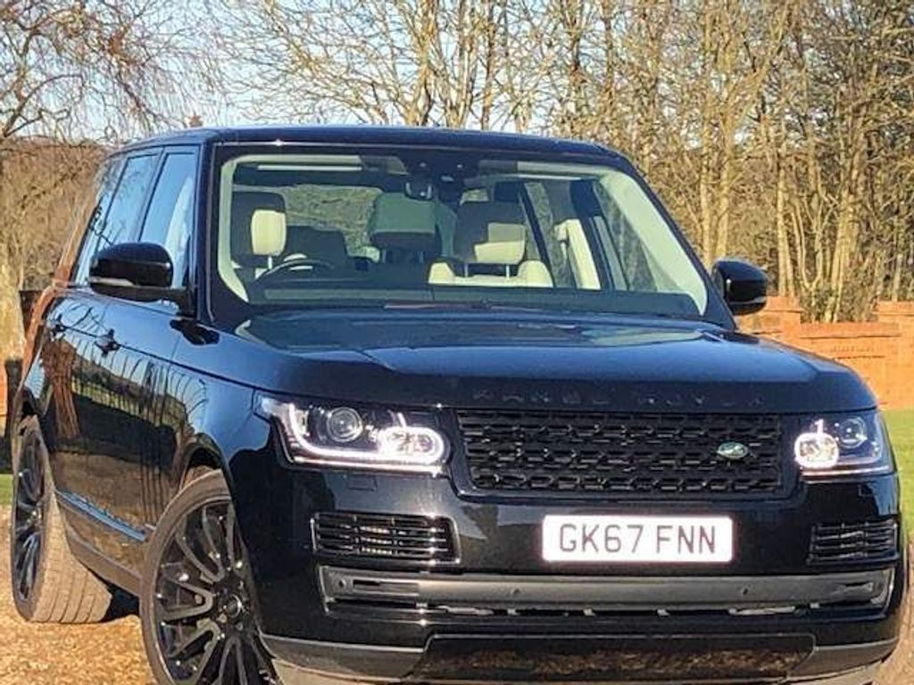 Land Rover Range Rover 4.4 SD V8 Vogue Auto 4WD HIGH SPEC BLACK PACK 1 OWNER