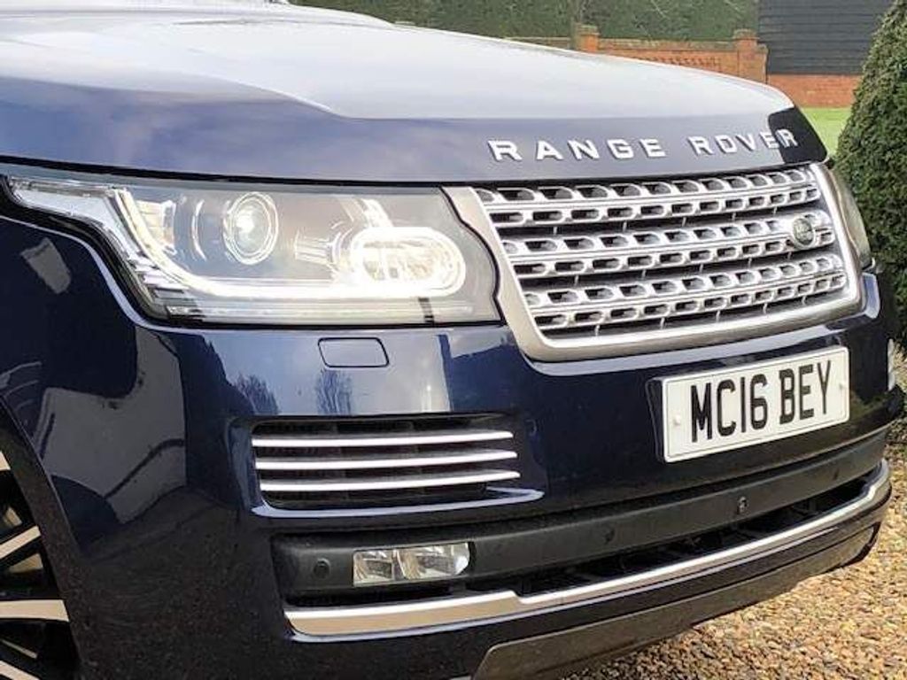 Land Rover Range Rover 4.4 SD V8 Autobiography Auto 4WD MEGA SPEC HEADS-UP LOW MILEAGE