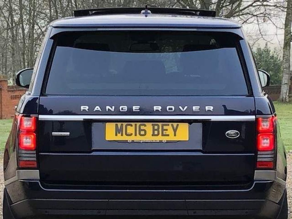 Land Rover Range Rover 4.4 SD V8 Autobiography Auto 4WD MEGA SPEC HEADS-UP LOW MILEAGE