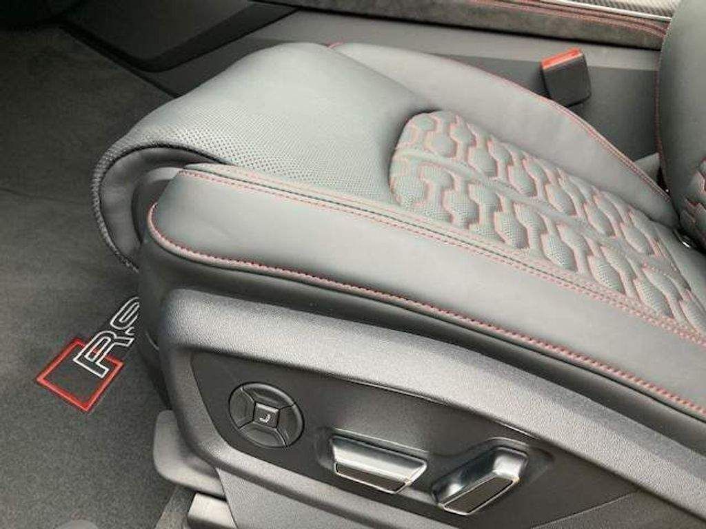 4.0 TFSI V8 Vorsprung Tiptronic quattro (s/s) 5dr