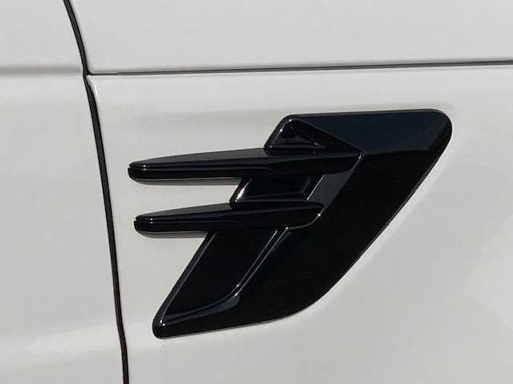 3.0 SD V6 Autobiography Dynamic Auto 4WD Euro 6 (s/s) 5dr