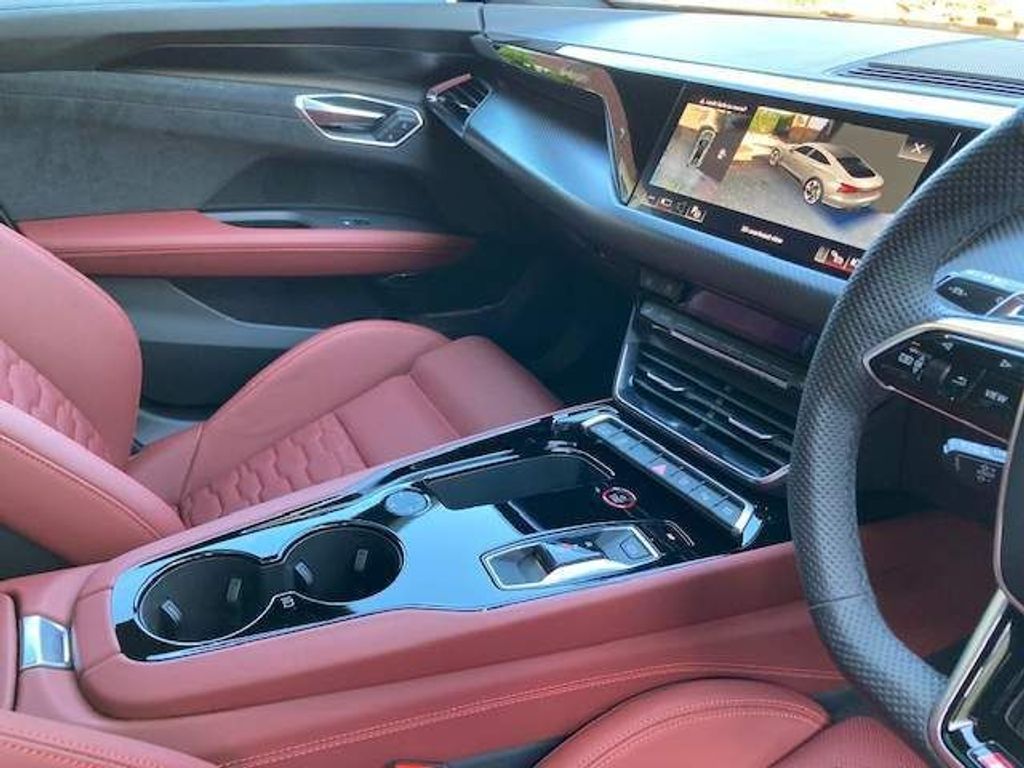 Audi RS e-tron GT Auto quattro