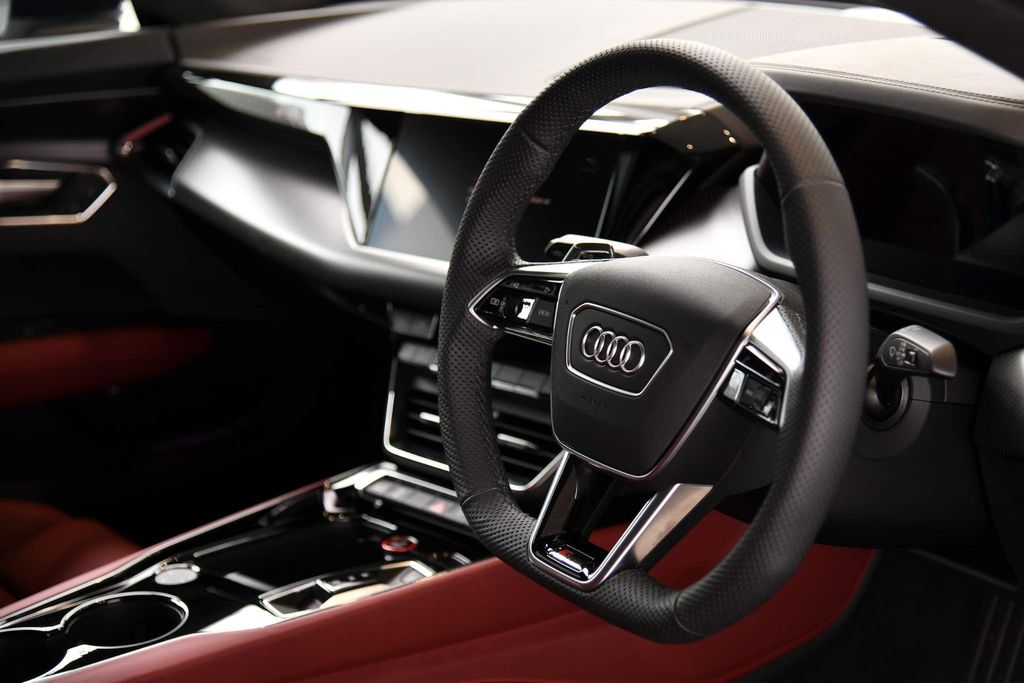 Audi RS e-tron GT Auto quattro