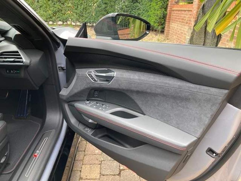 Audi RS e-tron GT Carbon Vorsprung Auto quattro
