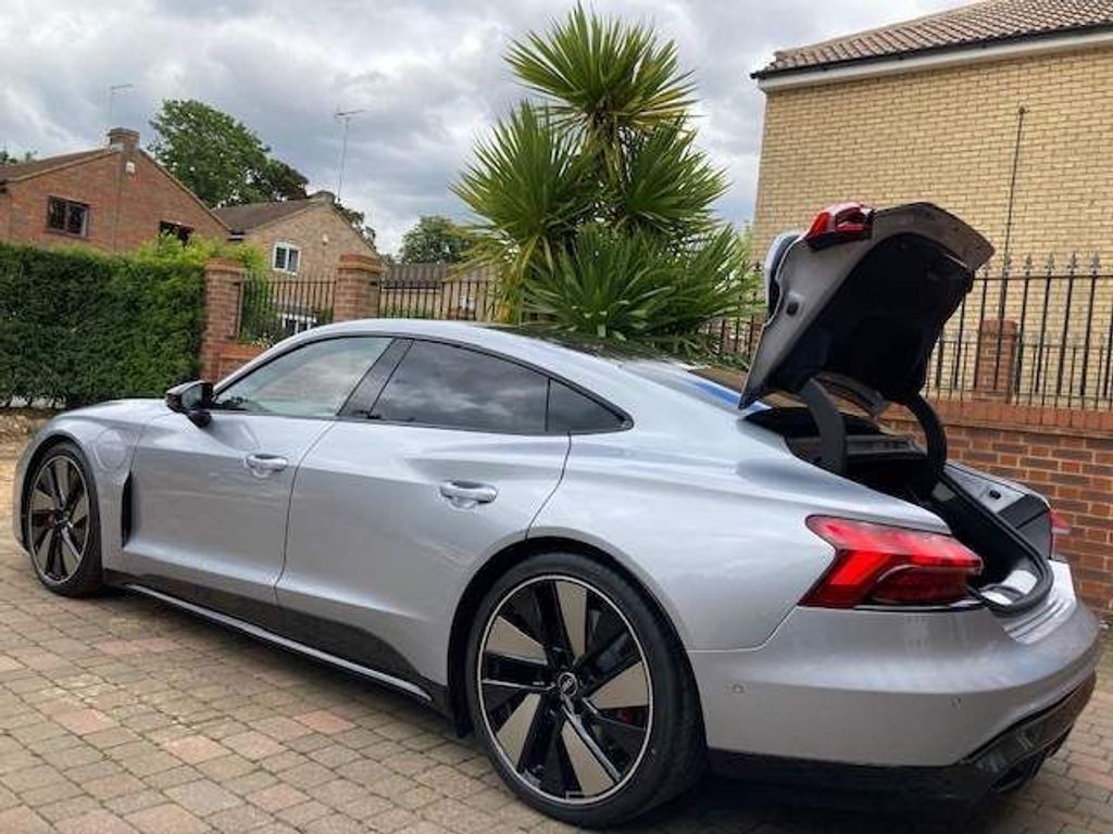 Audi RS e-tron GT Carbon Vorsprung Auto quattro