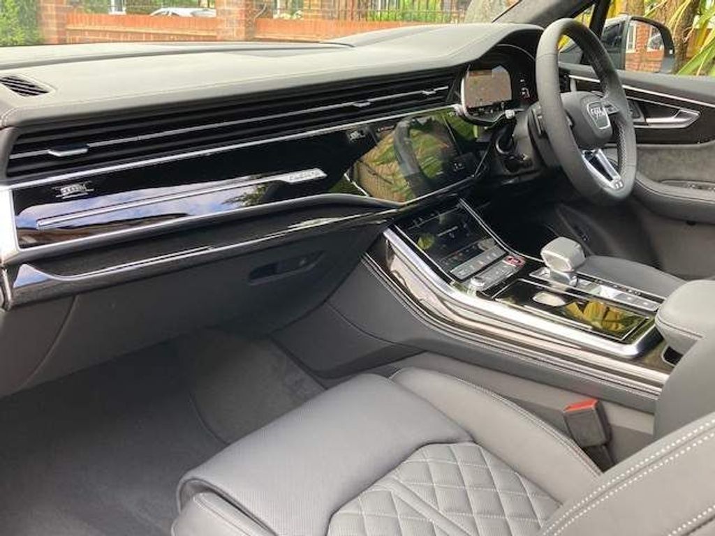 Audi SQ7 4.0 TFSI V8 Vorsprung Tiptronic quattro