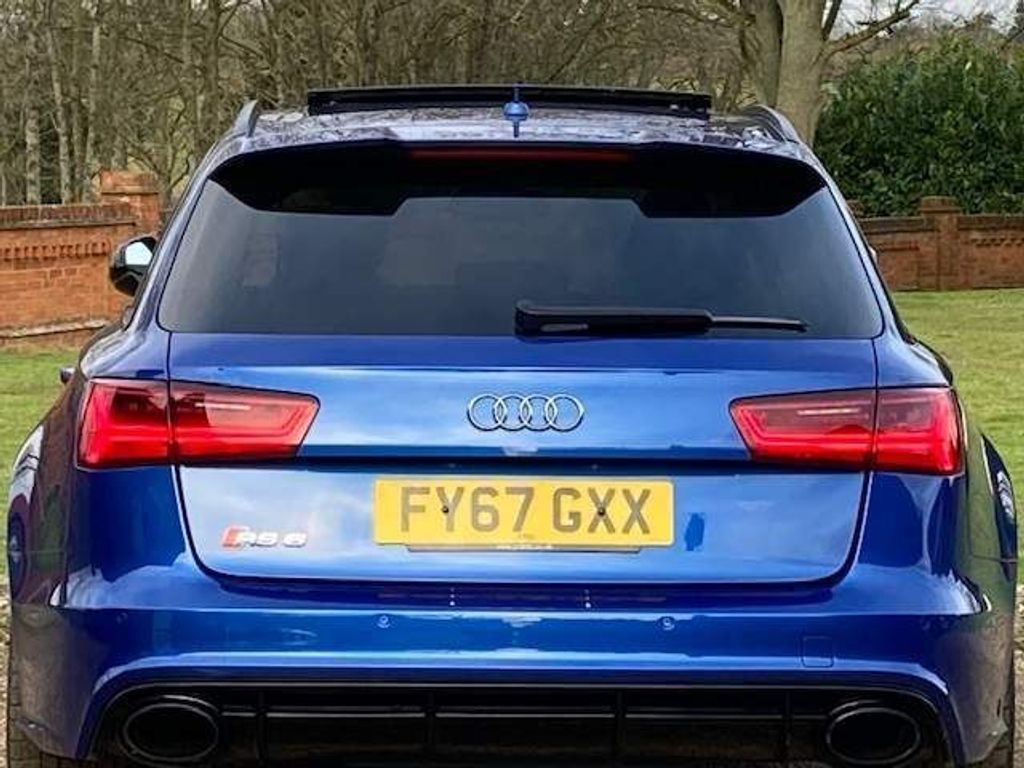 Audi RS6 Avant 4.0 TFSI V8 Performance Tiptronic quattro