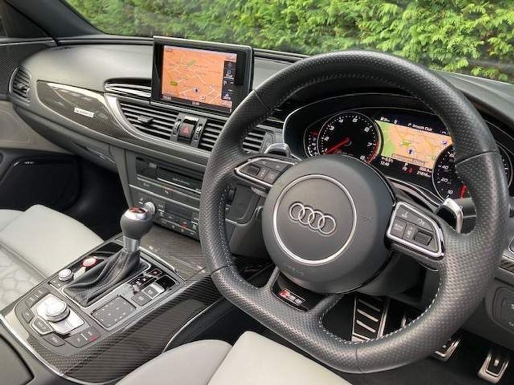 Audi RS6 Avant 4.0 TFSI V8 Performance Tiptronic quattro