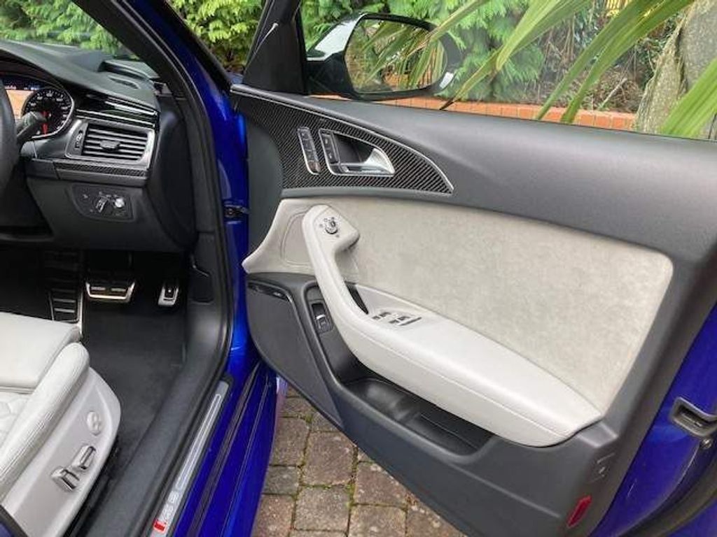 Audi RS6 Avant 4.0 TFSI V8 Performance Tiptronic quattro