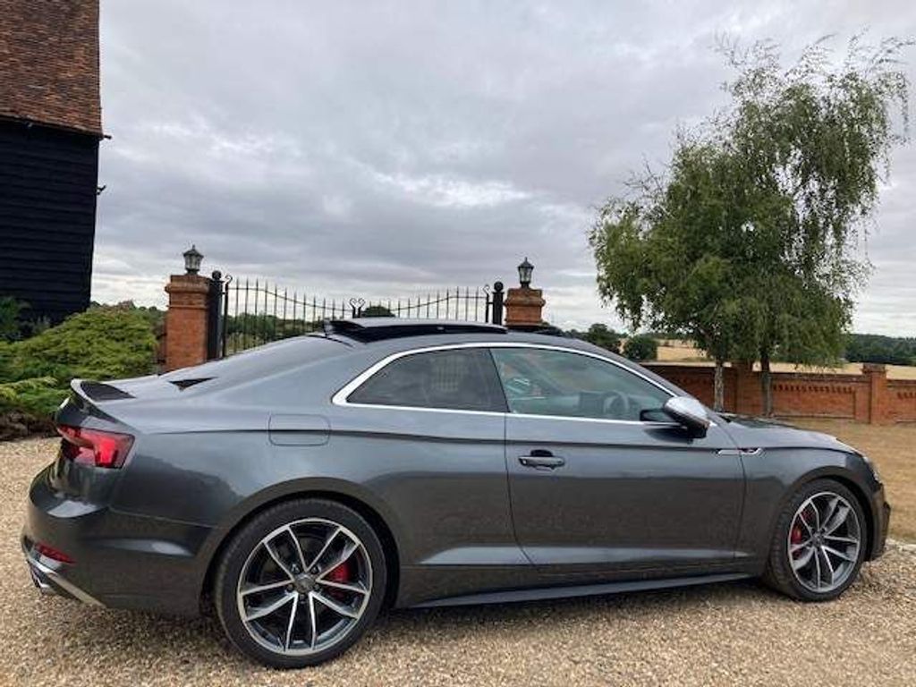 Audi S5 3.0 TFSI V6 Tiptronic quattro