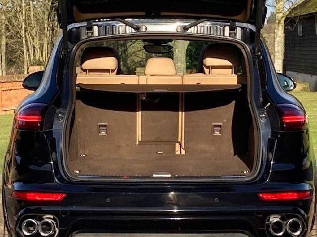 Porsche Cayenne 4.2 TD V8 S Platinum Edition Tiptronic