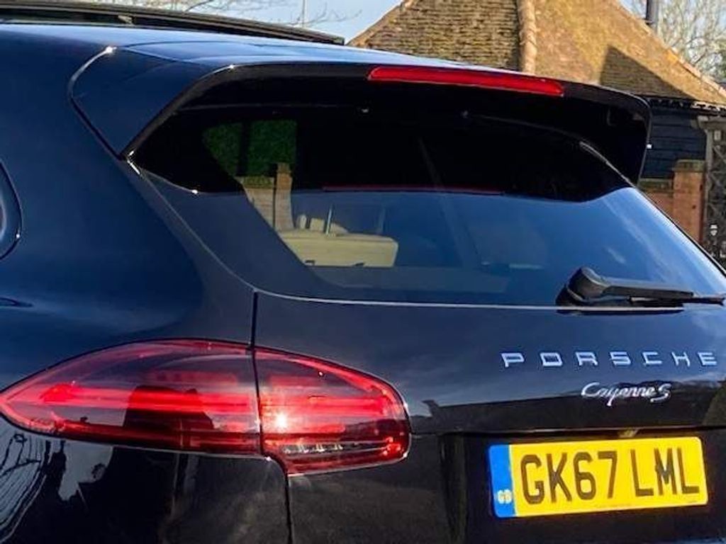Porsche Cayenne 4.2 TD V8 S Platinum Edition Tiptronic