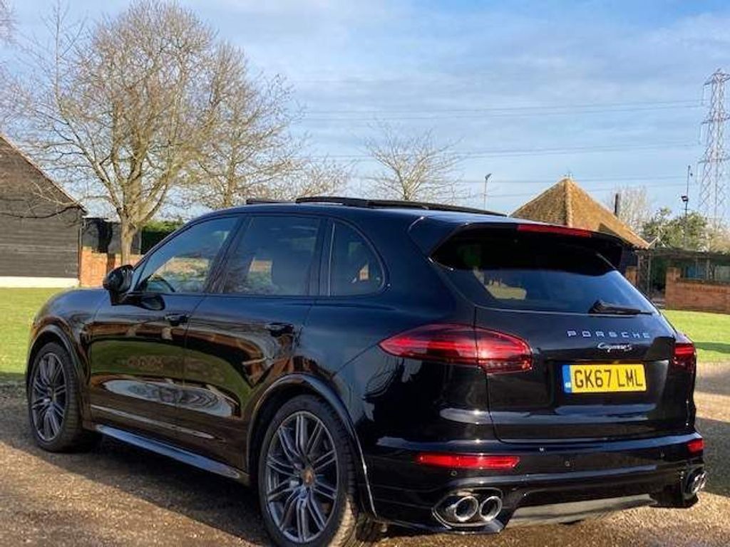Porsche Cayenne 4.2 TD V8 S Platinum Edition Tiptronic
