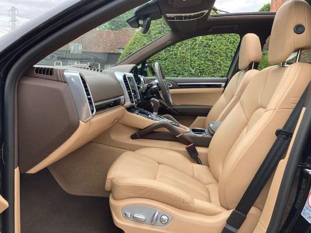 Porsche Cayenne 4.2 TD V8 S Platinum Edition Tiptronic
