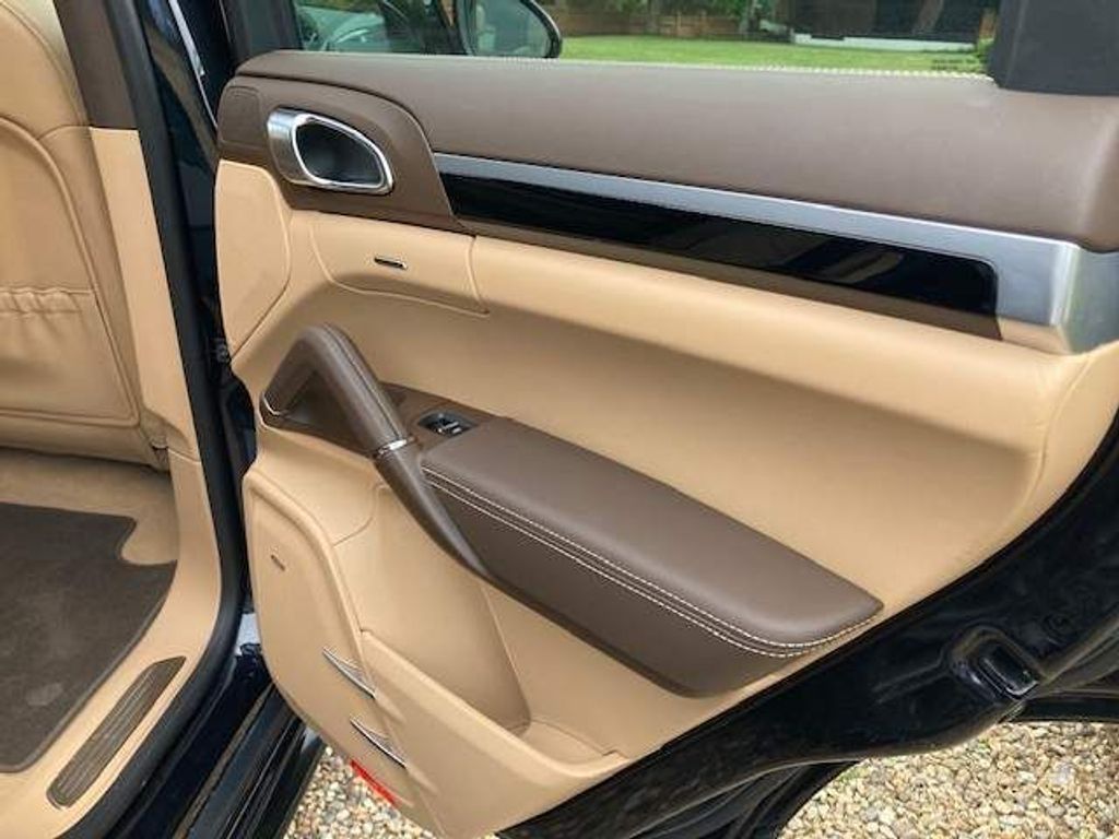 Porsche Cayenne 4.2 TD V8 S Platinum Edition Tiptronic
