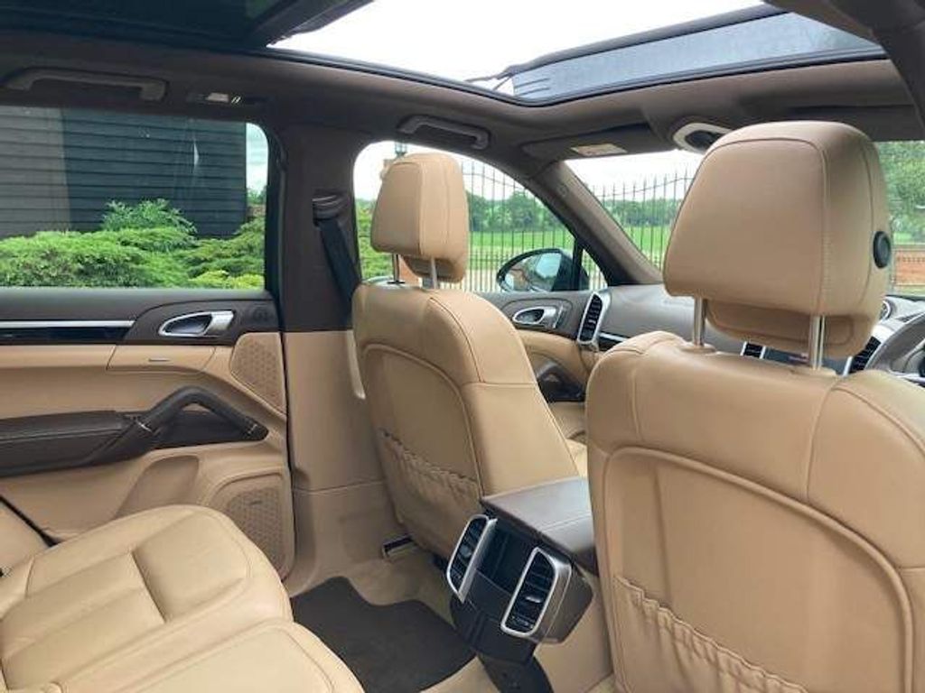 Porsche Cayenne 4.2 TD V8 S Platinum Edition Tiptronic