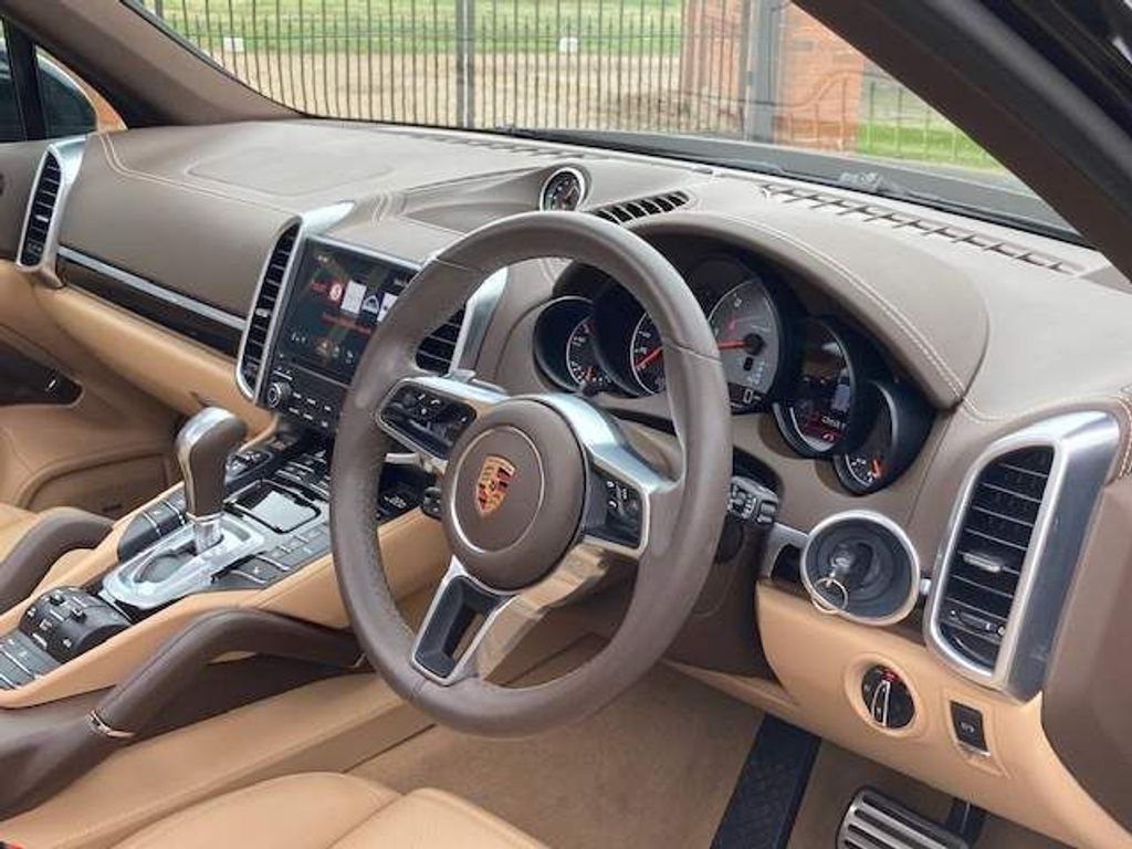 Porsche Cayenne 4.2 TD V8 S Platinum Edition Tiptronic