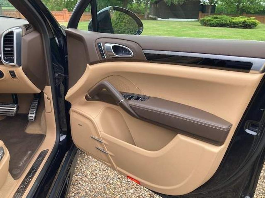 Porsche Cayenne 4.2 TD V8 S Platinum Edition Tiptronic