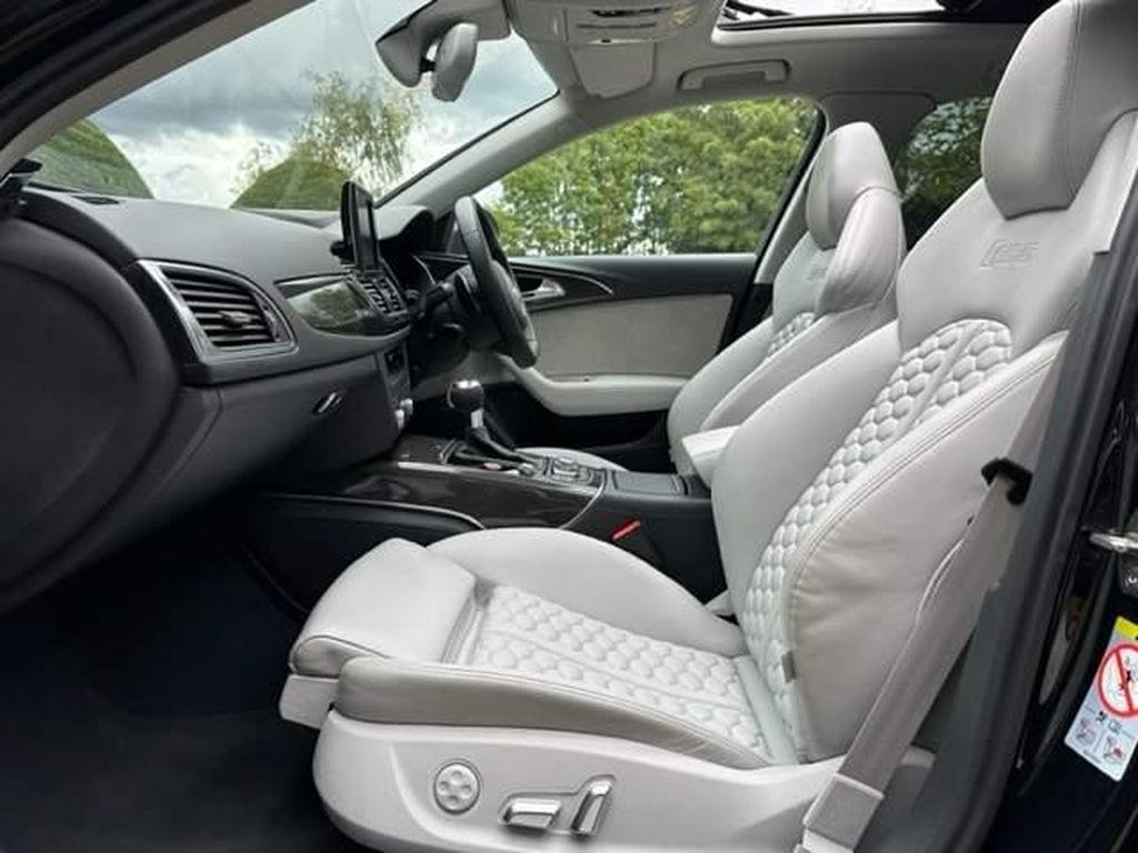Audi RS6 Avant  4.0 TFSI V8 Performance Tiptronic quattro