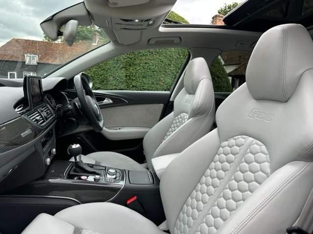Audi RS6 Avant  4.0 TFSI V8 Performance Tiptronic quattro