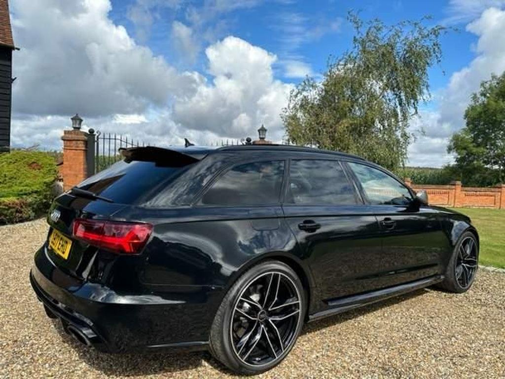 Audi RS6 Avant  4.0 TFSI V8 Performance Tiptronic quattro