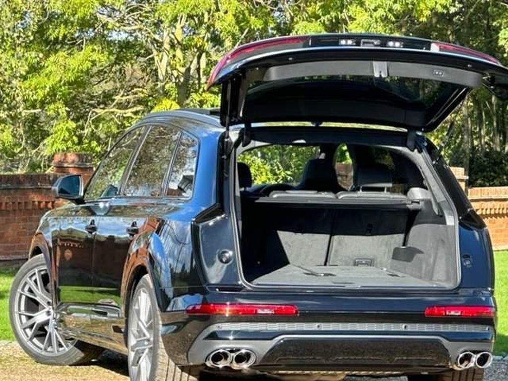 Audi SQ7 4.0 TFSI V8 Vorsprung Tiptronic quattro