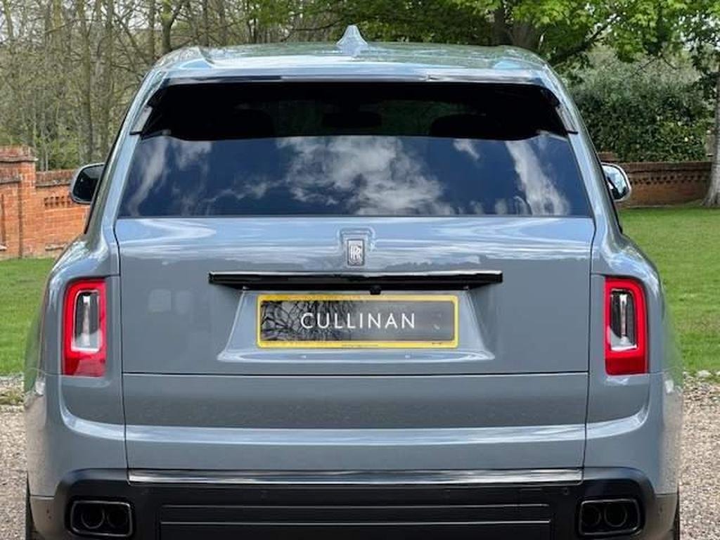 Rolls-Royce Cullinan Black Badge 6.75 V12 | SOLD