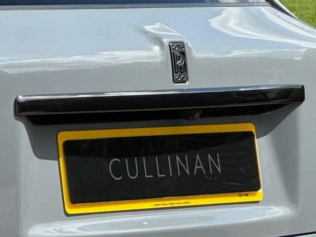 Rolls-Royce Cullinan Black Badge 6.75 V12 | SOLD