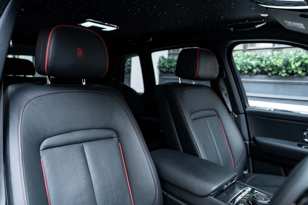 Rolls-Royce Cullinan Black Badge 6.75 V12 | SOLD