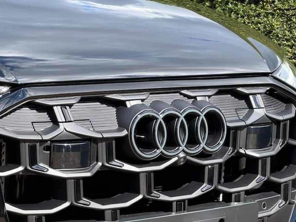 Audi SQ7 4.0 TFSI V8 Black Edition Tiptronic quattro