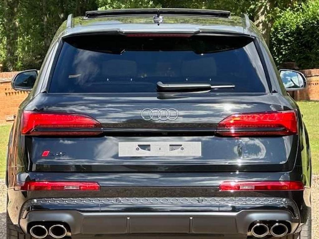 Audi SQ7 4.0 TFSI V8 Black Edition Tiptronic quattro