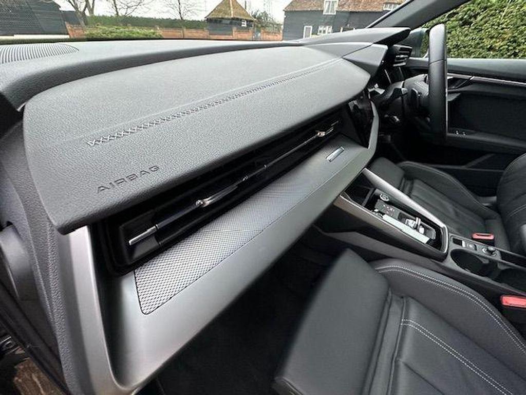 Audi A3 1.5 TFSI 35 S line Sportback S Tronic
