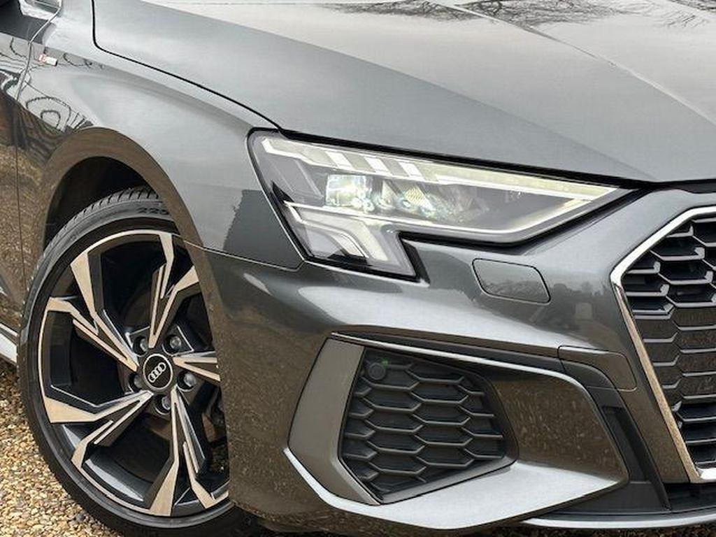 Audi A3 1.5 TFSI 35 S line Sportback S Tronic