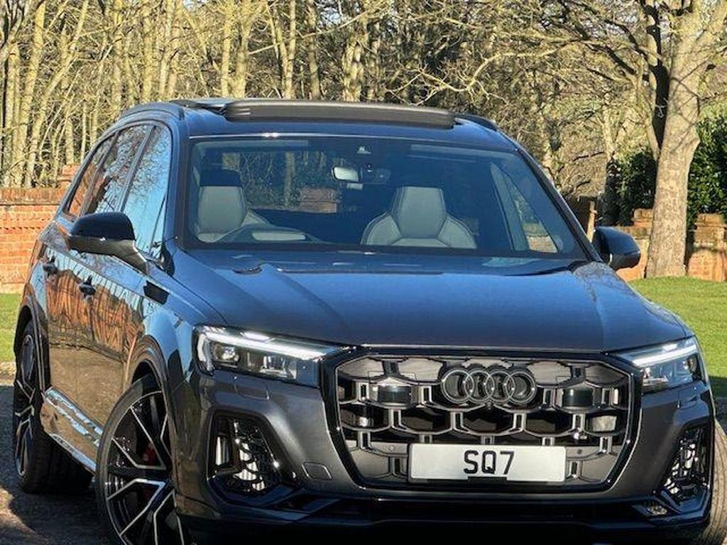 Audi SQ7 4.0 TFSI V8 Black Edition Tiptronic quattro