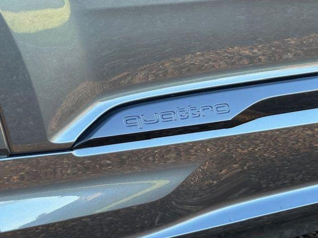 Audi SQ7 4.0 TFSI V8 Black Edition Tiptronic quattro