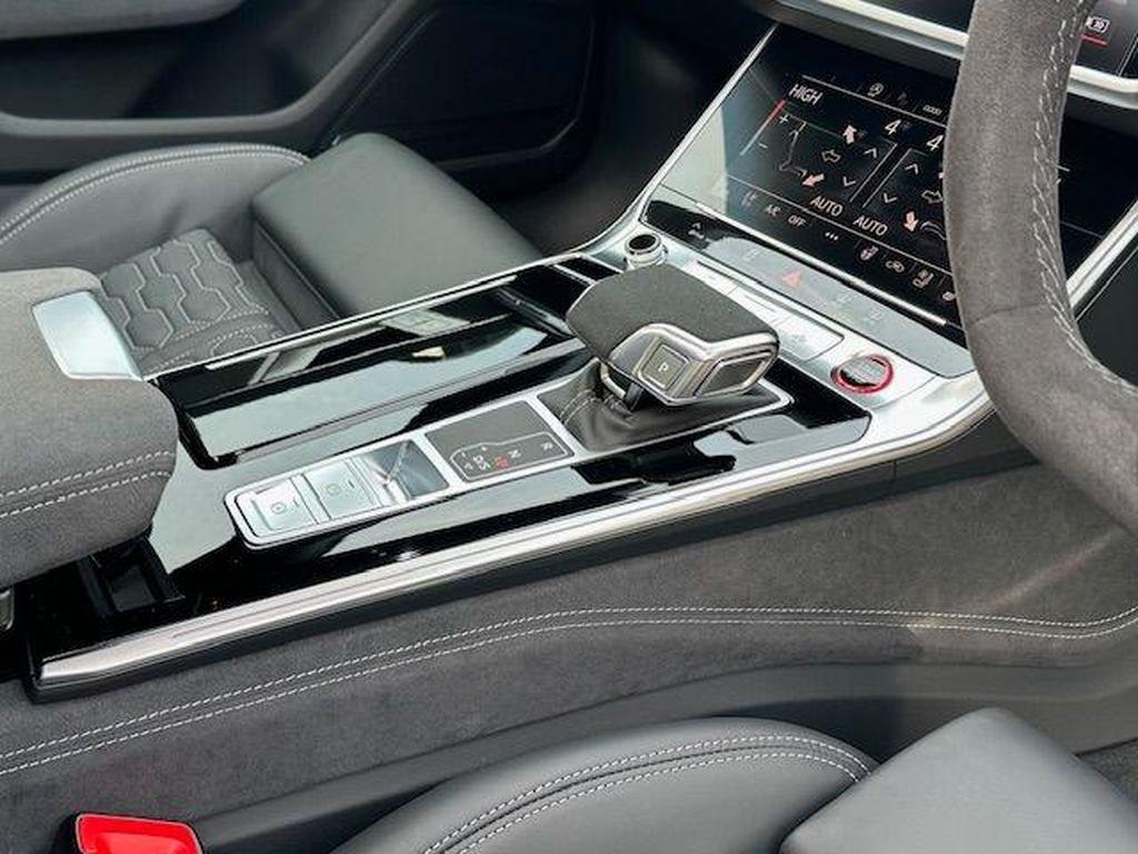 Audi RS6 Avant 4.0 TFSI V8 Performance Carbon Vorsprung Tiptronic quattro