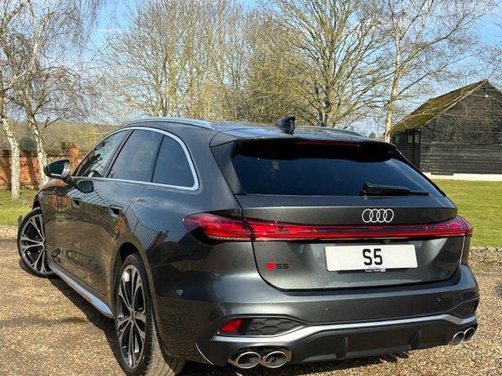 Audi S5 Avant 3.0 TFSI Launch Edition S Tronic quattro