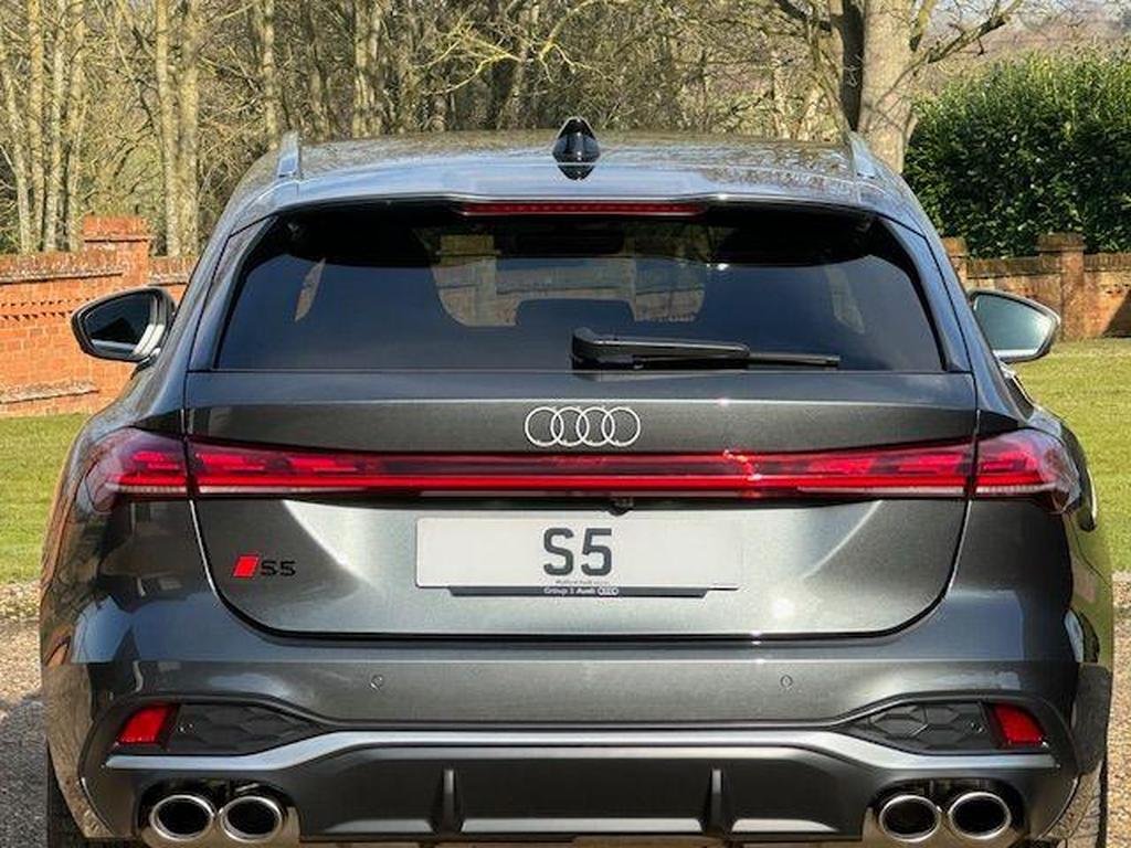 Audi S5 Avant 3.0 TFSI Launch Edition S Tronic quattro