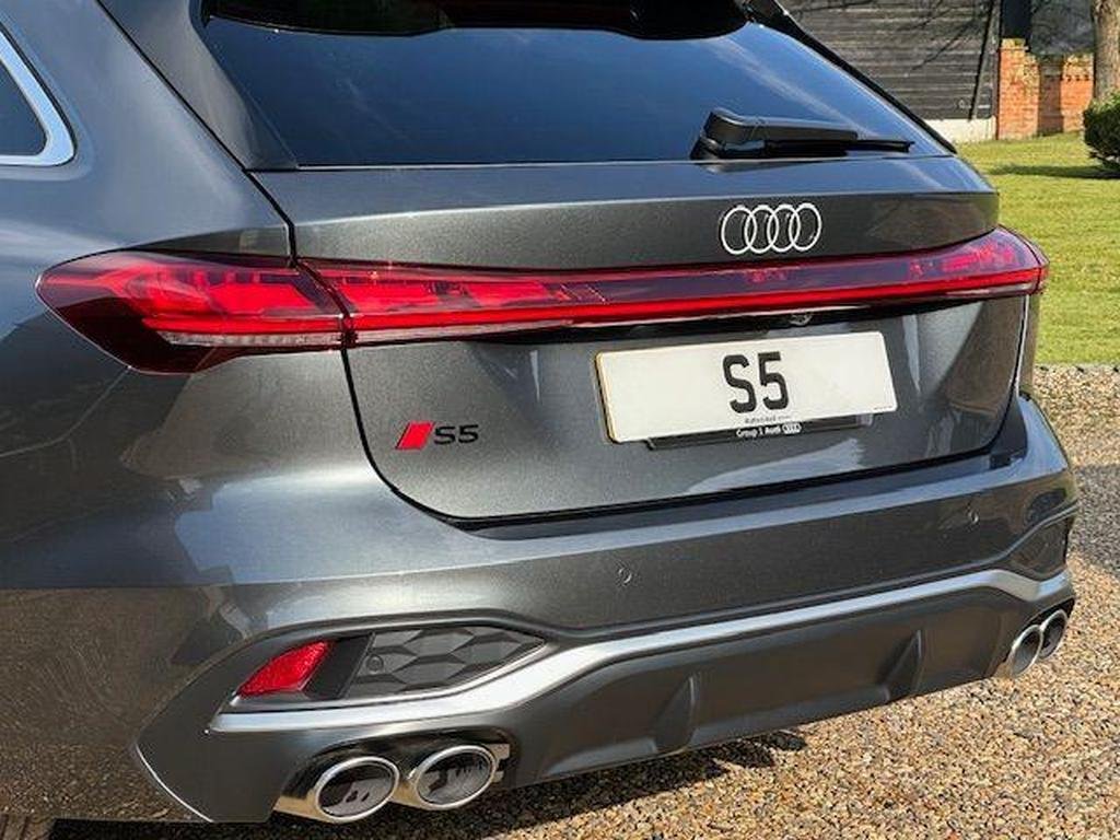 Audi S5 Avant 3.0 TFSI Launch Edition S Tronic quattro
