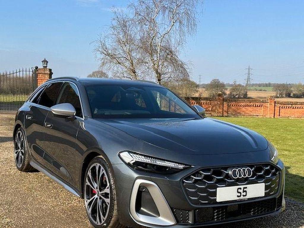 Audi S5 Avant 3.0 TFSI Launch Edition S Tronic quattro