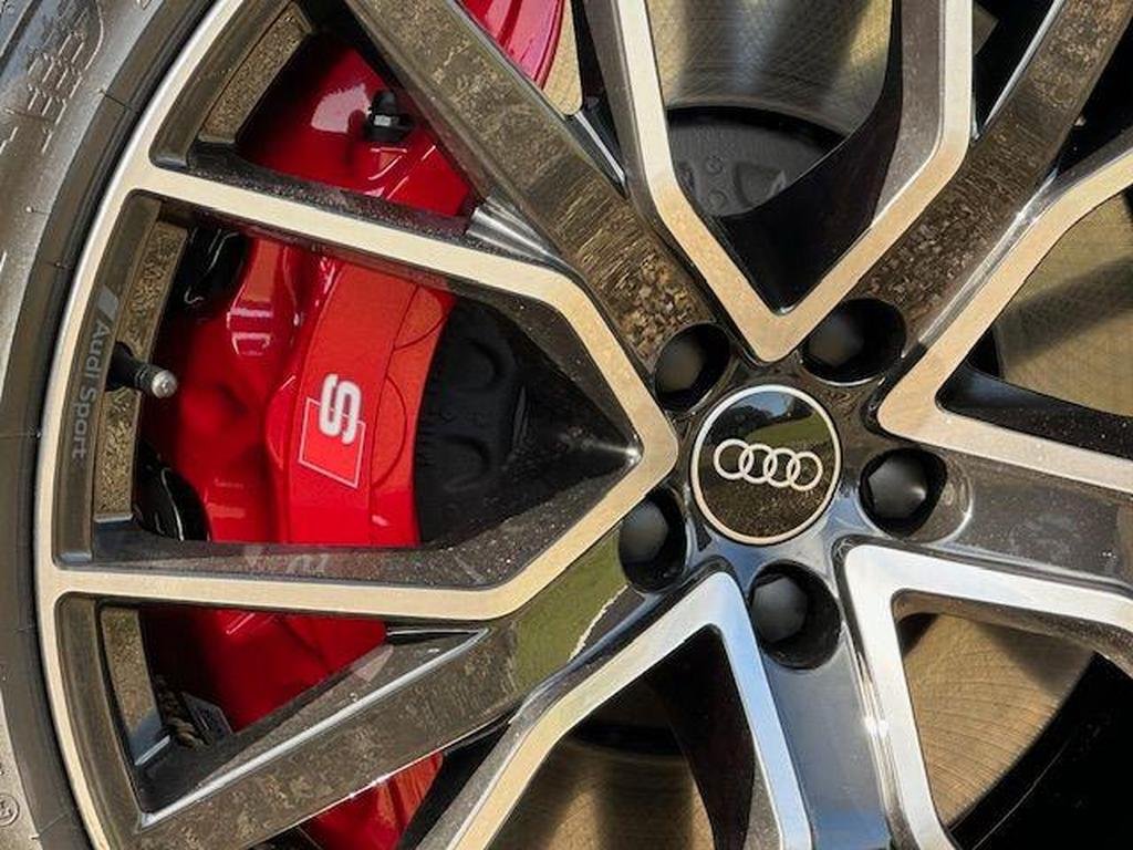 Audi SQ7 4.0 TFSI V8 Black Edition Tiptronic quattro