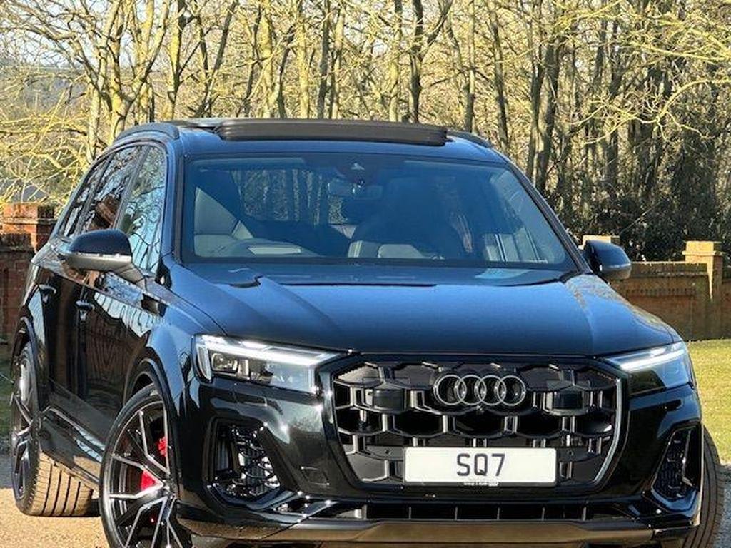 Audi SQ7 4.0 TFSI V8 Black Edition Tiptronic quattro